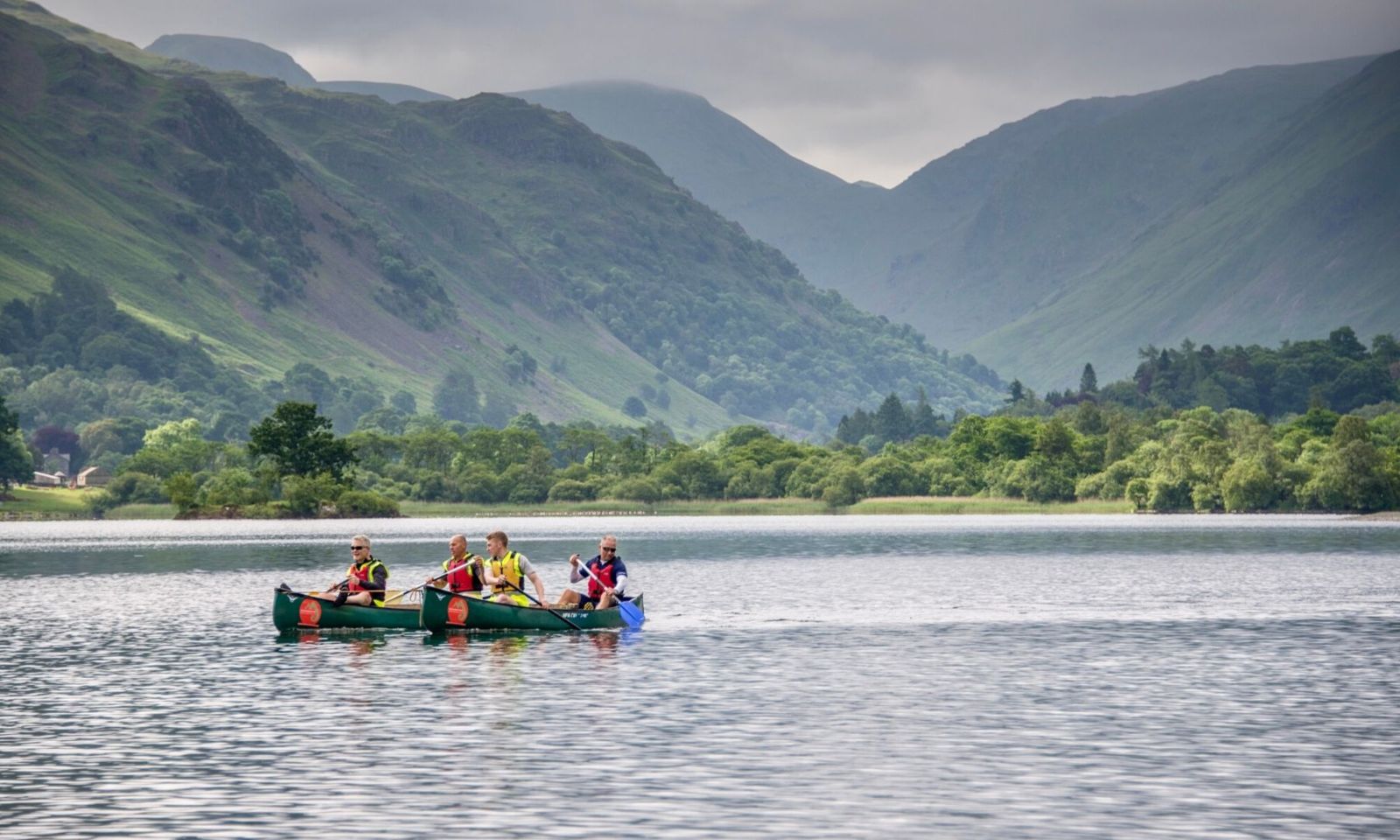 DofE Canoe / Kayak expedition on the water with surrounding mountain views