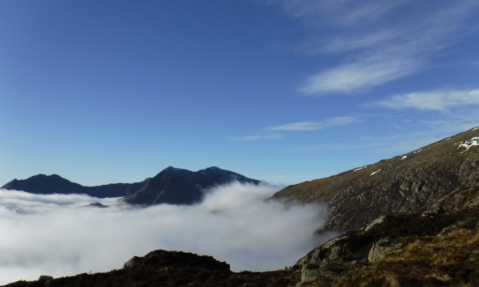 Picture of mountains with low cloud
